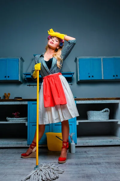 Housewife mopping floor — Stock Photo, Image