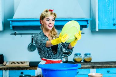 housewife washing dishes clipart