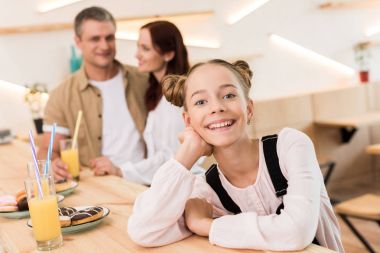güzel aile Cafe