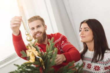 Çift Noel ağacı süslemesi