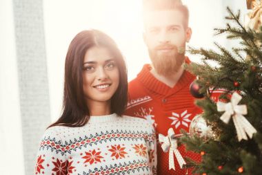 Çift Noel ağacı süslemesi