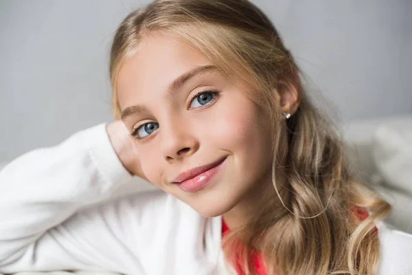 Schattig preteen kind — Stockfoto