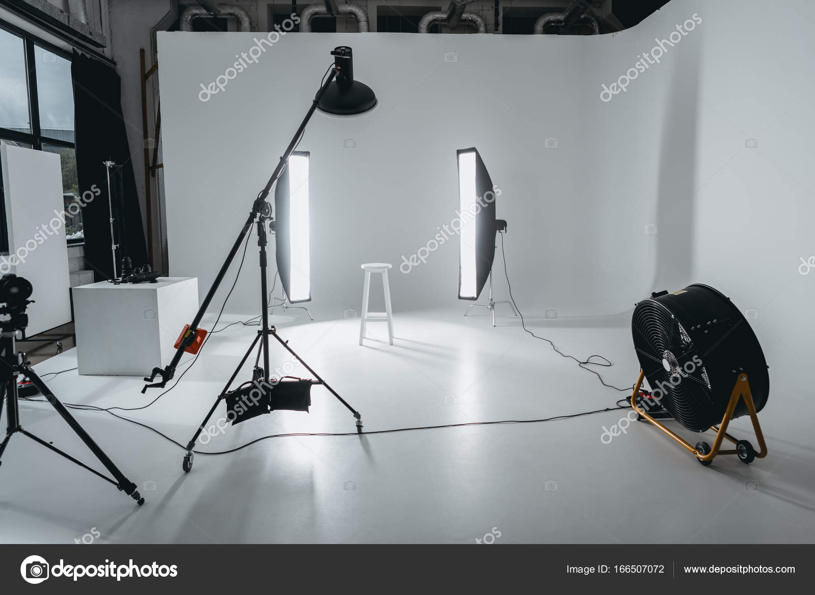 Photo studio — Stock Photo © AllaSerebrina 166507072