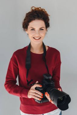 fotoğrafçı ile fotoğraf makinesi