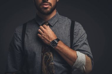adam ayar kravat