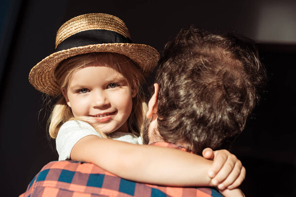 Child in straw hat — Stock Image Child in straw hat Stock Photo
