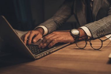 laptop ile çalışma