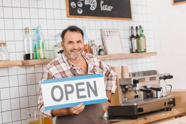 Barmen ile açık tabela