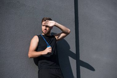 ip atlama ile poz sporcu