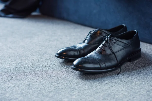 Mannelijke lederen schoenen — Stockfoto