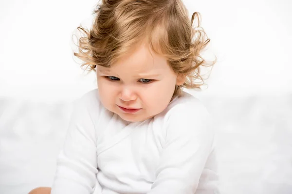 Κορίτσι μικρό παιδί αναστατωμένος — Φωτογραφία Αρχείου