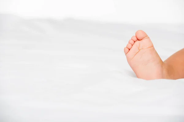 Младенческая нога — стоковое фото
