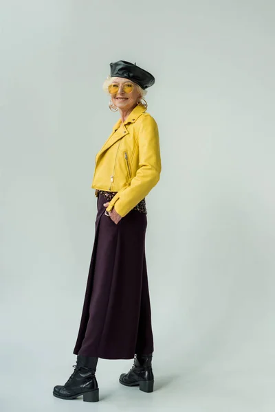 Módní starší žena — Stock fotografie
