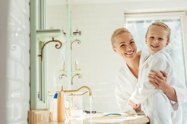 Mother with son — Stock Photo, Image