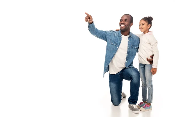 Padre e hija mirando hacia otro lado — Foto de Stock