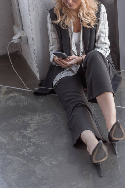 Телефон зарядки
