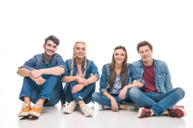 mutlu genç arkadaşlar