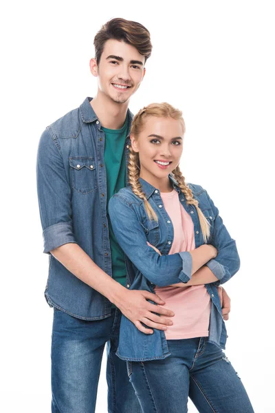 Feliz pareja joven — Foto de stock gratuita