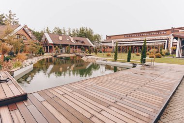 Gölet ve kırsal cottages