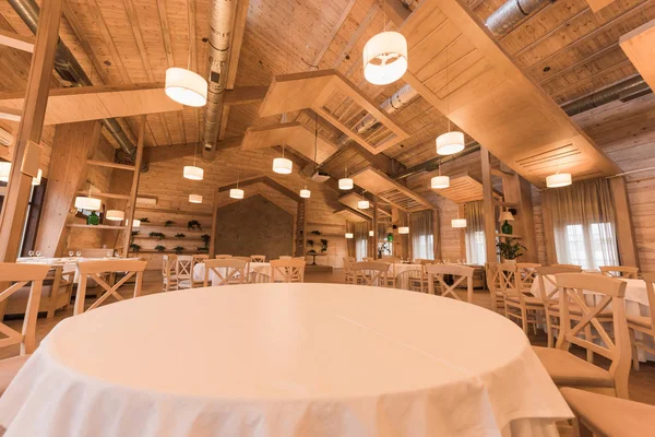 Empty restaurant with wooden interior — Stock Photo, Image