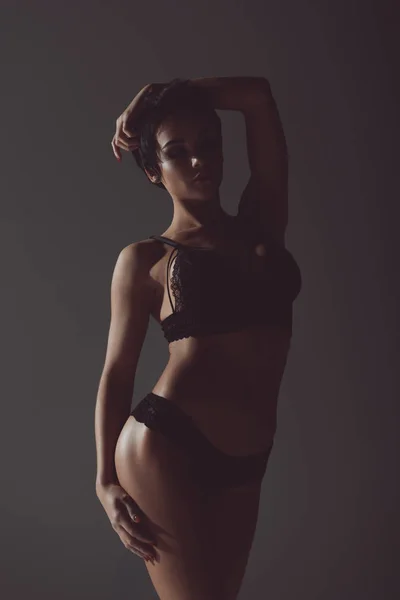 Sexy ragazza in lingerie nera — Foto Stock