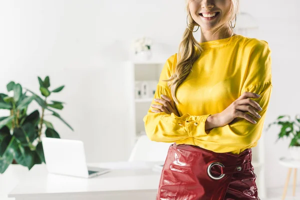 Smiling elegant businesswoman — Stock Photo, Image