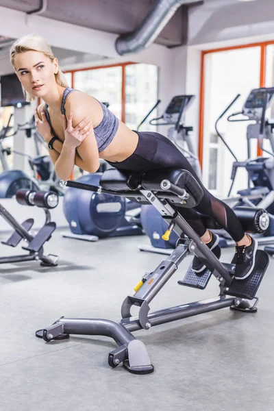 Young Sportive Woman Doing Hyperextension Exercise Gym Machine — Stock Photo, Image