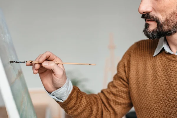 Cropped Shot Bearded Man Painting Easel Art Class — Stock Photo, Image