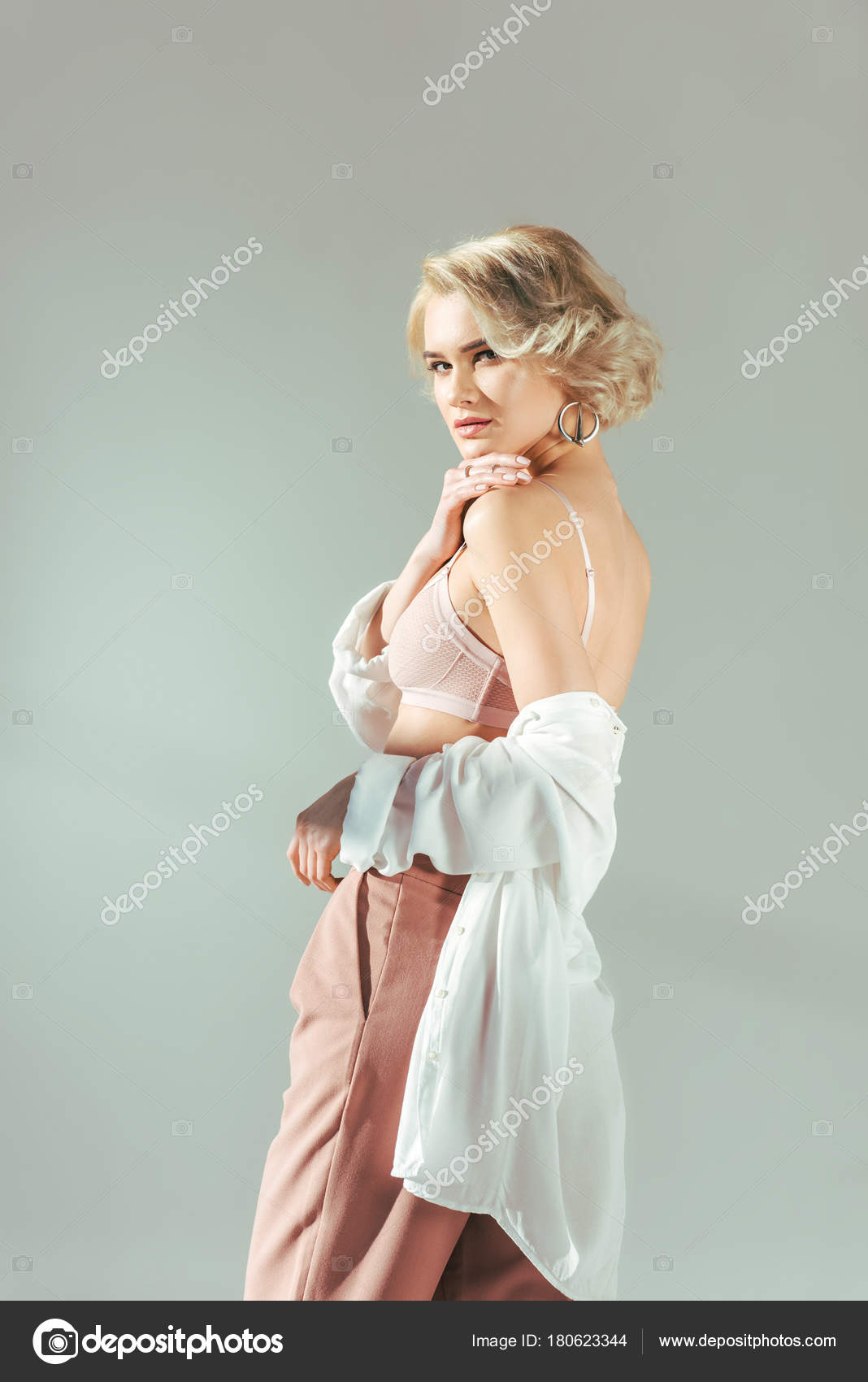 HOT RUSSIAN DATES MODELS Pantyhose Teasing Tranny