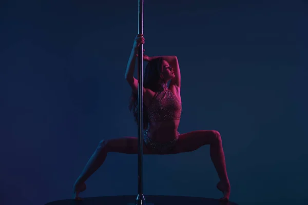 Full Length View Beautiful Flexible Young Woman Dancing Pole Blue — Stock Photo, Image
