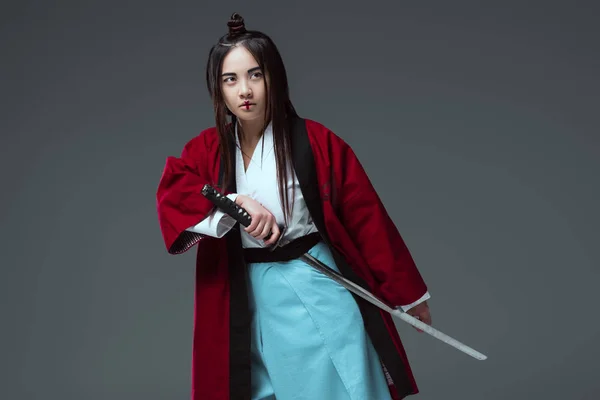 Samurai Kimono Exploatație Sabie Katana Izolat Gri — Fotografie, imagine de stoc