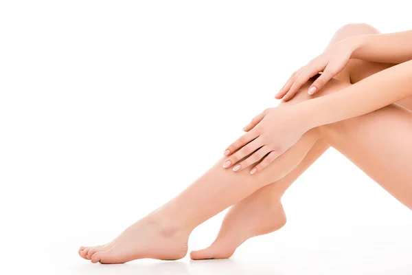 Обрезанный Вид Красивых Женских Ног Рук Изолированных Белом — стоковое фото
