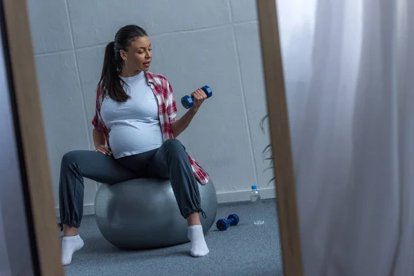 Mirror Reflection African American Pregnant Woman Sitting Fit Ball Training — Stock Photo, Image