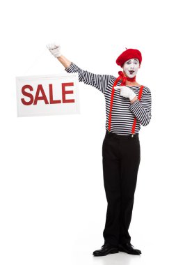 mutlu MIME Satılık tabela üzerinde beyaz izole işaret eden