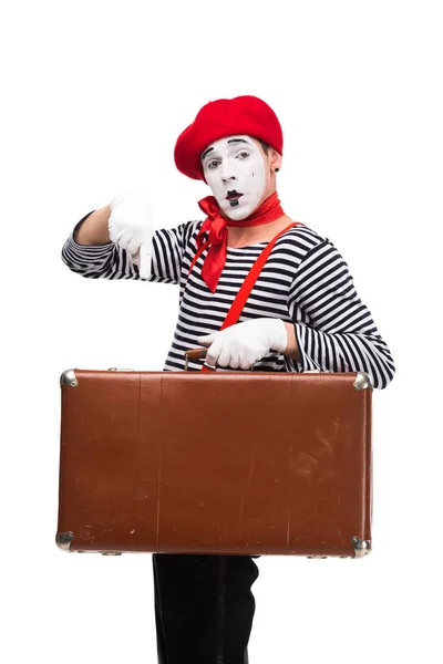 Mime Pointant Sur Valise Brune Isolée Sur Blanc — Photo