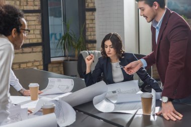 takım başarılı Mimarlar planları bina beyin fırtınası
