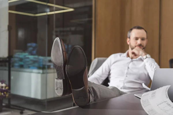 Handsome Successful Architect Relaxing Workplace Office — Stock Photo, Image