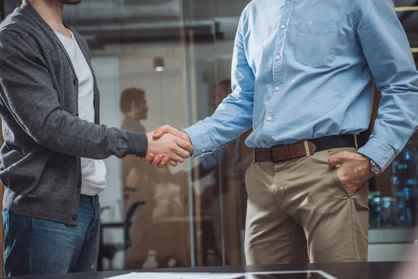 Cropped Shot Business Colleagues Shaking Hands — Stock Photo, Image