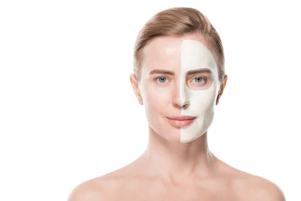 Mujer Con Mascarilla Facial Aislada Blanco — Foto de Stock