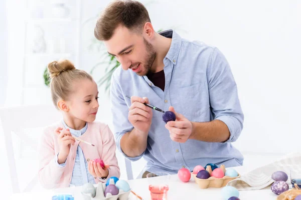 Child Father Coloring Eggs Easter — Stock Photo, Image