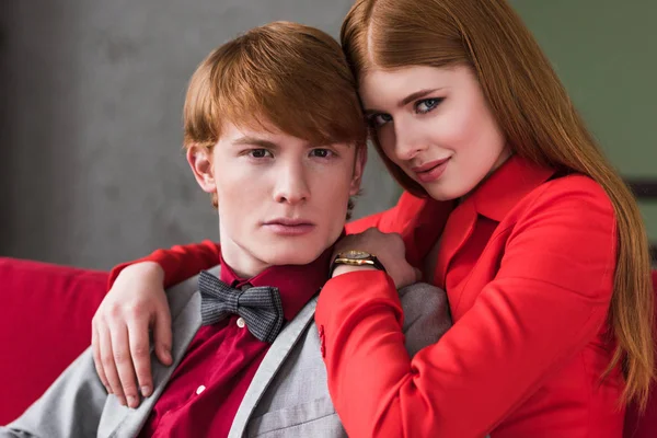 Young Female Model Wristwatch Hoding Her Boyfriend Bow Tie — Stock Photo, Image