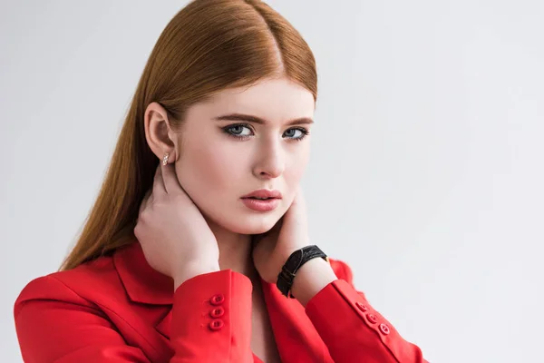 Retrato Modelo Moda Femenina Con Reloj Pulsera Pendientes Aislados Gris — Foto de Stock