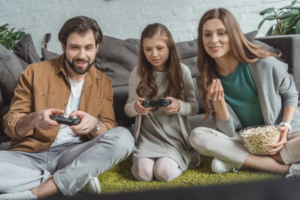 Familienunterhaltung — Stockfoto