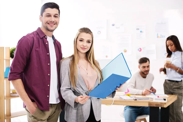 Selective Focus Business People Folder Multiethnic Colleagues Office — Stock Photo, Image