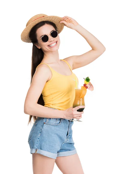 Fille Souriante Avec Verre Cocktail Isolé Sur Blanc — Photo