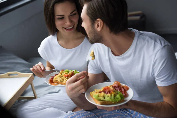 Smiling Man Woman Having Breakfast Bed — Stock Photo, Image