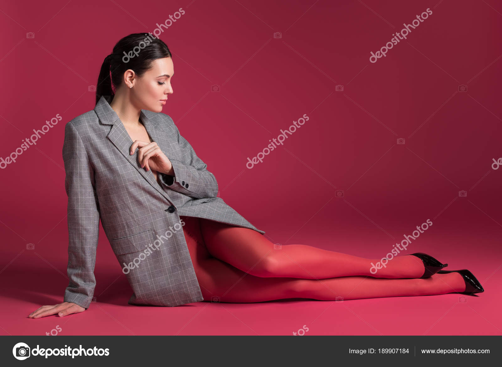 foto-v-krasnih-kolgotkah