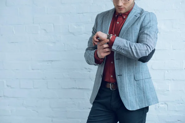 Young Man Wearing Suit Looking His Watch — Stock Photo, Image