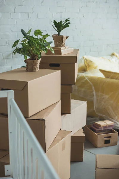 Close View Cardboard Boxes Room — Stock Photo, Image