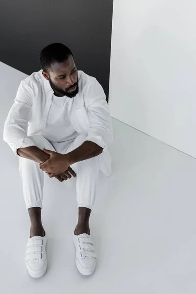 High Angle View Handsome Stylish African American Man Sitting White — Stock Photo, Image